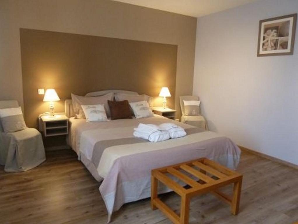Chambres D'Hotes De La Junchere Saint-Hilaire-de-Court Oda fotoğraf